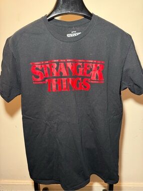 Netflix hit show Stranger Things Black T-shirt, Large unisex